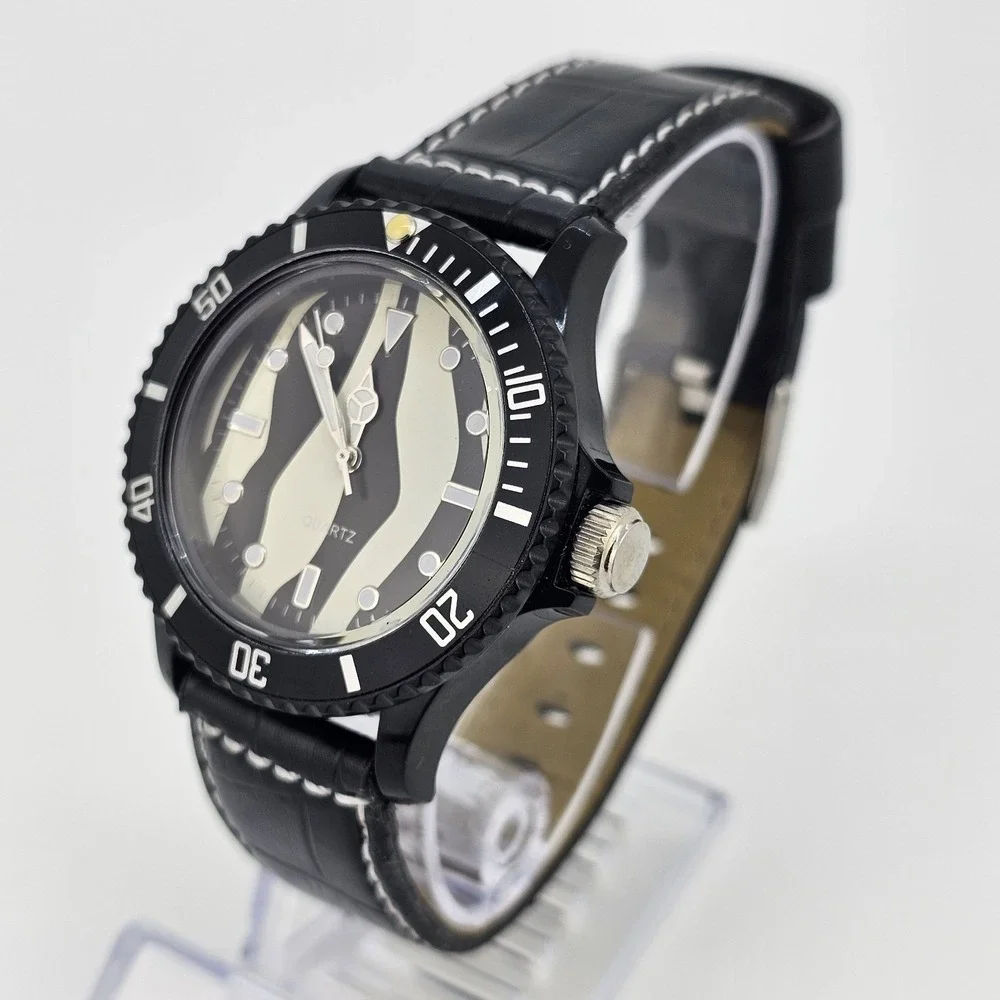 40MM Women's Watch Zebra Dial Black Case Black Leather Bands New Battery‎